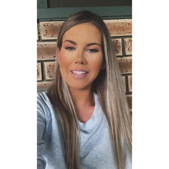 Meet your Posher, Jade - Picture 1 of 1